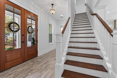 Built in 2021 by renowned local builder Damian Curtis, this 2 - photo 8
