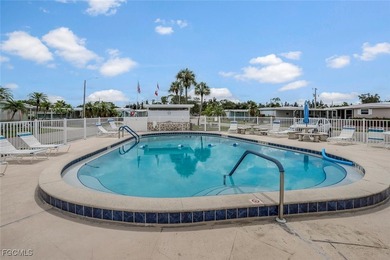 Absolutely adorable, extensively updated and offered partially - photo 21
