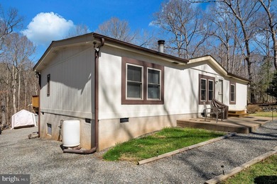 Welcome to Rose Valley Drive! Where comfort, space, and updates - photo 33