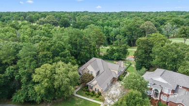 Luxury Living on the Golf Course! Experience timeless elegance - photo 5