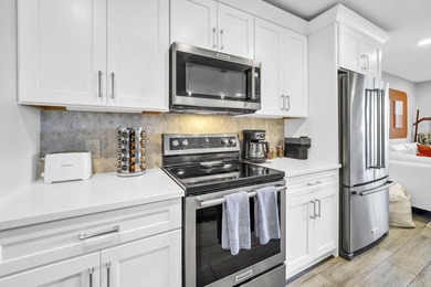 Experience coastal living in Seascape Resort! This fully - photo 8