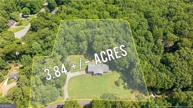 Rarely does a property like this become available. Nestled on 3 - photo 8