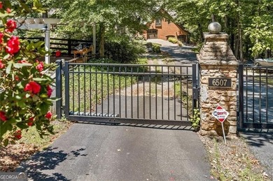 Rarely does a property like this become available. Nestled on 3 - photo 9