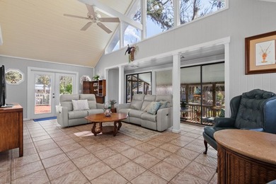 Discover a truly unique home in the heart of Steinhatchee - photo 5