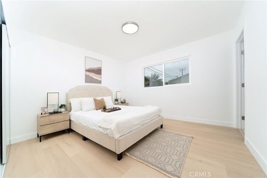 Beautifully renovated single-story home with 3 Bedrooms & 2 Full - photo 10