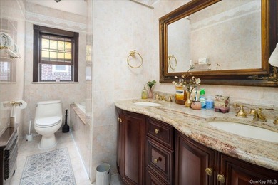 Stunning 3 Bedroom, 3 Bathroom Tudor nestled in the heart of - photo 11