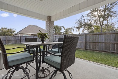 Beautifully maintained home in the sought-after South Pointe - photo 28