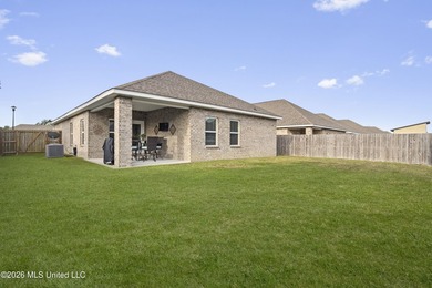 Beautifully maintained home in the sought-after South Pointe - photo 29