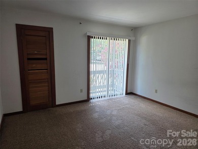 Welcome to this charming townhome in Willow Run! This property - photo 10