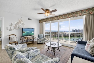 INCREDIBLE VIEWS from this 3 bed/2 bath condo. The oversized - photo 1