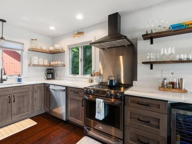 Imagine closing on your dream lake home and simply unpacking - photo 4