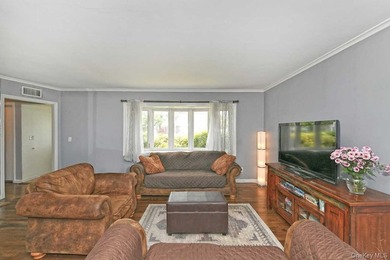 Price Improvement! Welcome to this beautifully maintained home - photo 6