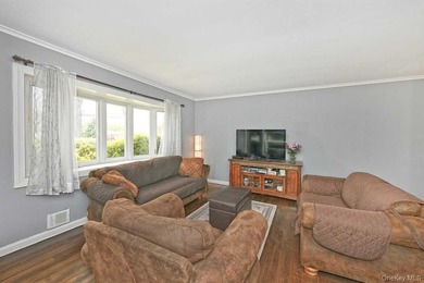 Price Improvement! Welcome to this beautifully maintained home - photo 10
