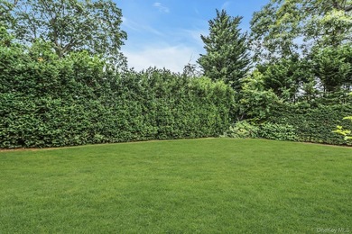 Welcome to this beautifully maintained & updated property in - photo 18
