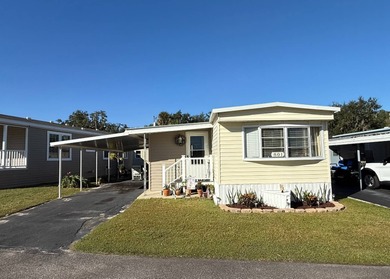 Lake Home For Sale in Leesburg, Florida