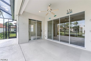 This 2-bedroom plus den, 2-bath lakefront house has been freshly - photo 30