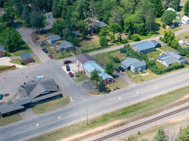 This versatile commercial property has a long-standing history - photo 12