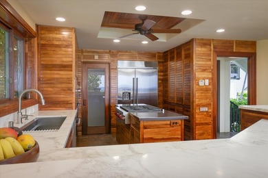 This oceanfront four-bedroom, four-bathroom residence within - photo 13