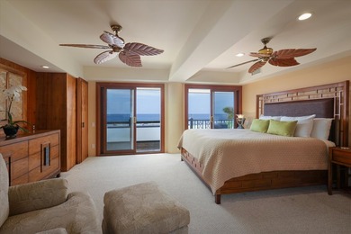 This oceanfront four-bedroom, four-bathroom residence within - photo 16