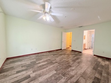 Welcome to this beautifully maintained Port St. Lucie home - photo 19