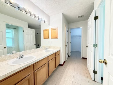 Welcome to this beautifully maintained Port St. Lucie home - photo 20