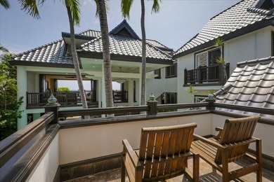 This oceanfront four-bedroom, four-bathroom residence within - photo 23