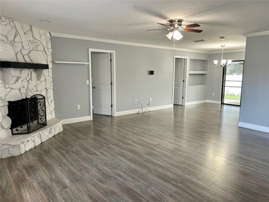 Welcome to this beautifully updated 3-bedroom, 3-bathroom home - photo 5