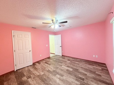 Welcome to this beautifully maintained Port St. Lucie home - photo 30