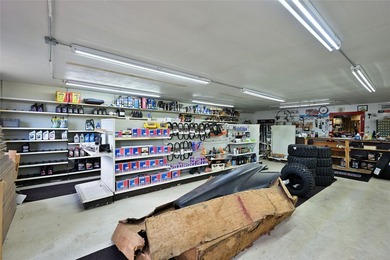 This versatile commercial property has a long-standing history - photo 37