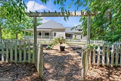 It's what everyone is searching for-land, established - photo 41