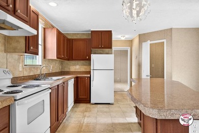 If you are looking for a weekend retreat, primary residence or - photo 10