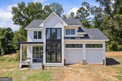 Lake Hartwell Home For Sale in Hartwell Georgia