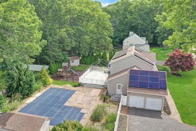 Welcome to 27 4th Ave. Rocky Point, a home that truly checks - photo 49