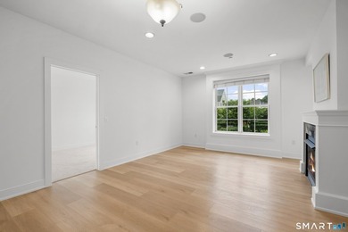 Experience the perfect blend of luxury, convenience, and - photo 11