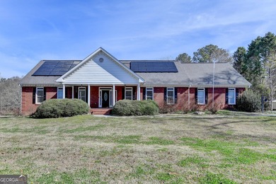 Bring the family & the animals to this small Gentleman's farm! A