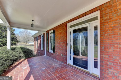 Bring the family & the animals to this small Gentleman's farm! A