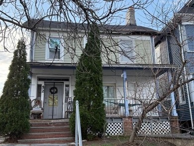 Big fully detached house with a carport in front, 5 bedrooms and - photo 1