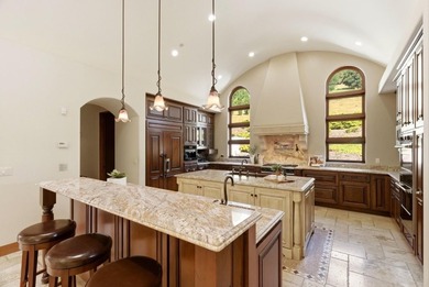Nestled in a meadow & surrounded by over 21 acres of natural - photo 27