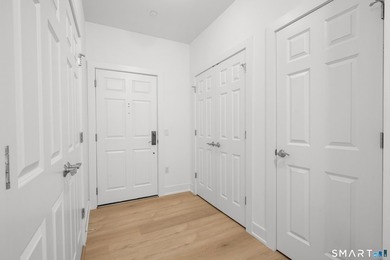 Experience the perfect blend of luxury, convenience, and - photo 29