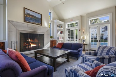 Experience the perfect blend of luxury, convenience, and - photo 32