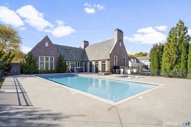 Experience the perfect blend of luxury, convenience, and - photo 35