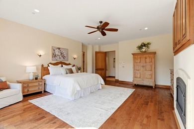 Nestled in a meadow & surrounded by over 21 acres of natural - photo 38