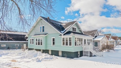 Lake Michigan - Delta County Home Active Under Contract in Gladstone Michigan