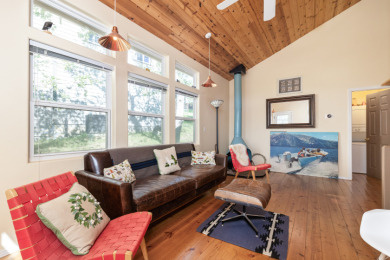 A Multilevel Lake Cabin to Enjoy - photo 8