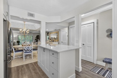 Beautifully fully renovated 2-bedroom, 2-bath condo situated in - photo 12