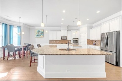 Luxury Living in Crystal Lake Golf & Country Club - A Rare - photo 13