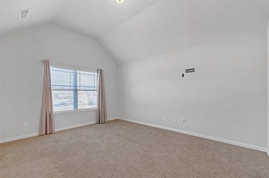 Luxury Living in Crystal Lake Golf & Country Club - A Rare - photo 23