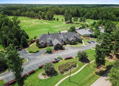 Luxury Living in Crystal Lake Golf & Country Club - A Rare - photo 31