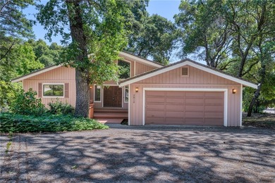 2810 Greenway - photo 1