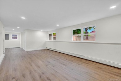 Move right into this updated 3-bedroom, 2-bathroom, Split style - photo 11
